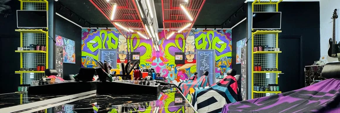 Clique19 Barbershop Interior View 1